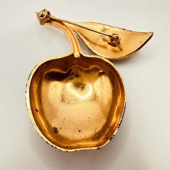 Vintage Brass Apple with Design Light Green Enamel Wash Brooch - Picture 6 of 8